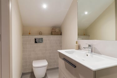 1 bed studio, Elmwood Avenue, City Centre, Belfast, BT96AY - Image 2